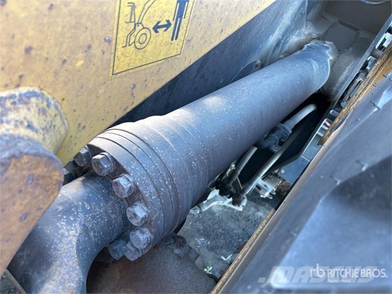 Komatsu WA500-7 Wheel Loader (Inoperable) Wheel loaders