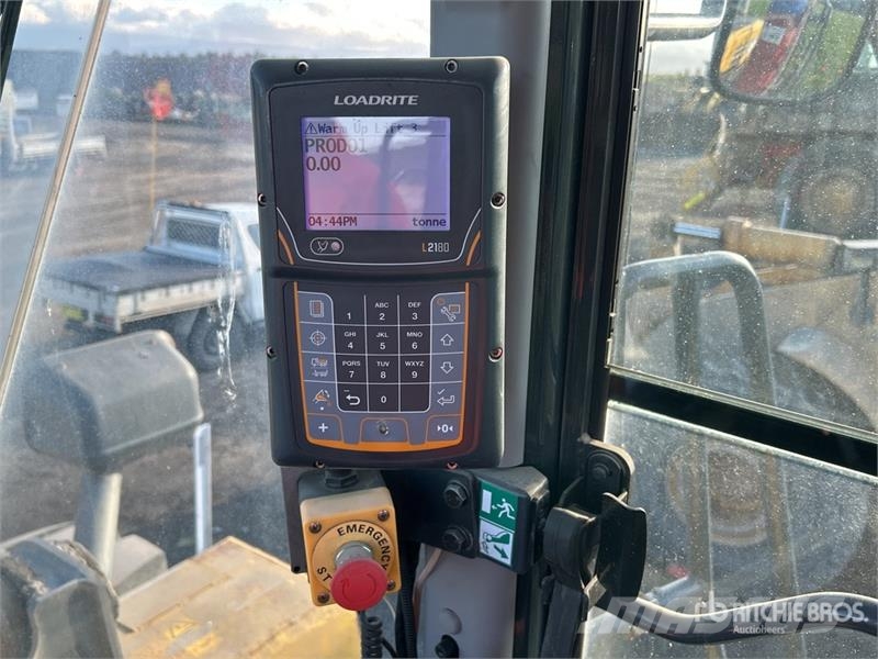 Komatsu WA500-7 Wheel Loader (Inoperable) Wheel loaders