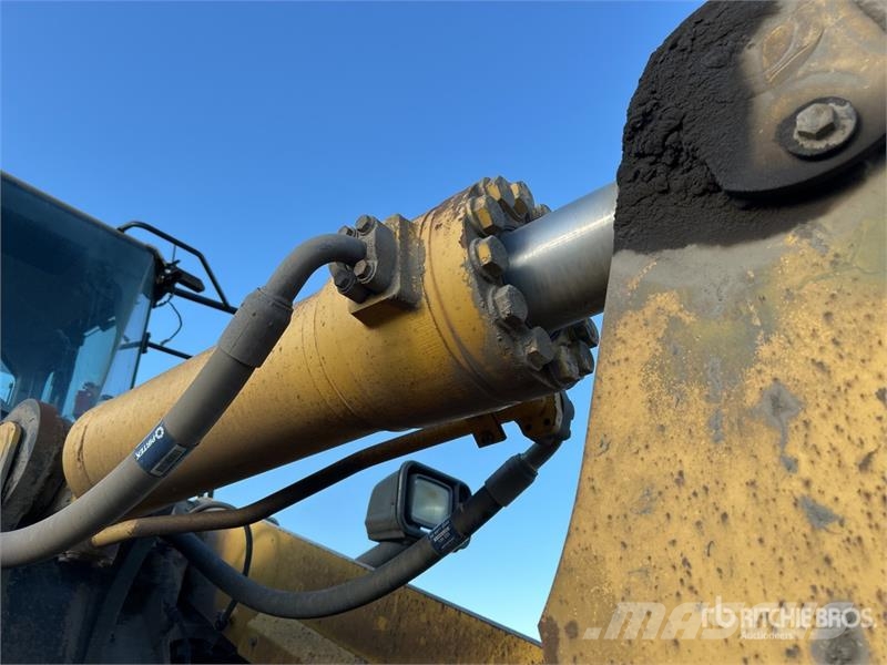 Komatsu WA500-7 Wheel Loader (Inoperable) Wheel loaders