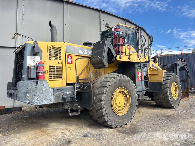 Komatsu WA600-6 輪胎式裝載機