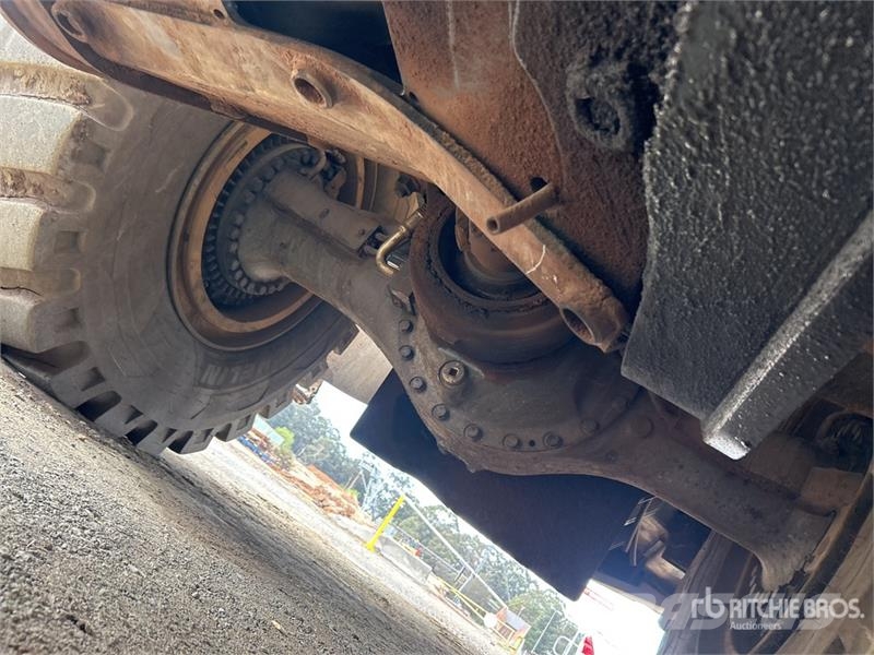 Komatsu WA600-6 輪胎式裝載機