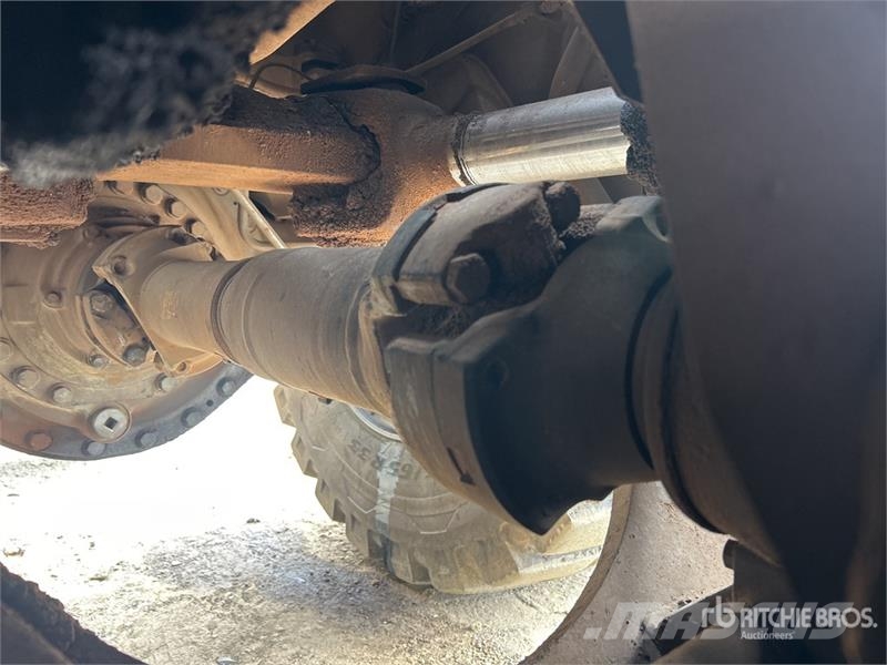 Komatsu WA600-6 輪胎式裝載機