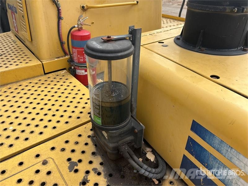 Komatsu WA600-6 輪胎式裝載機