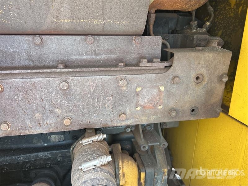 Komatsu WA600-6 輪胎式裝載機