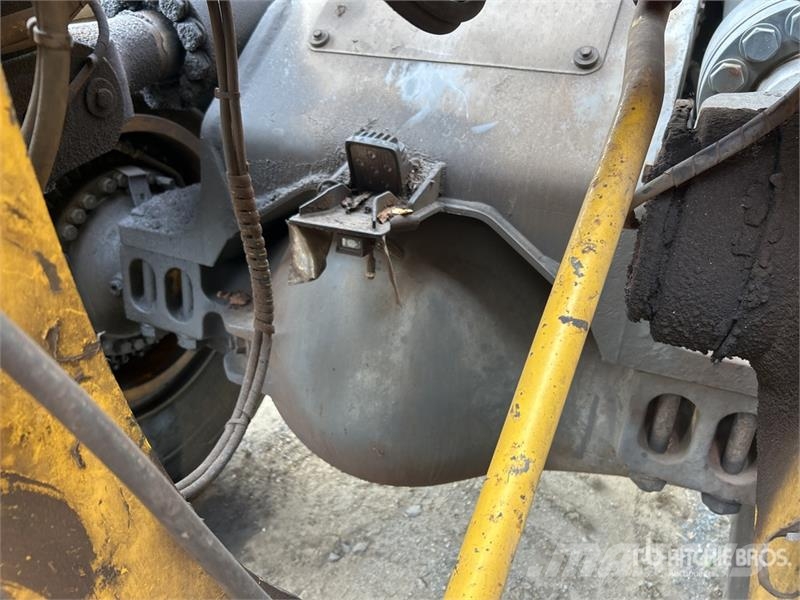Komatsu WA600-6 輪胎式裝載機