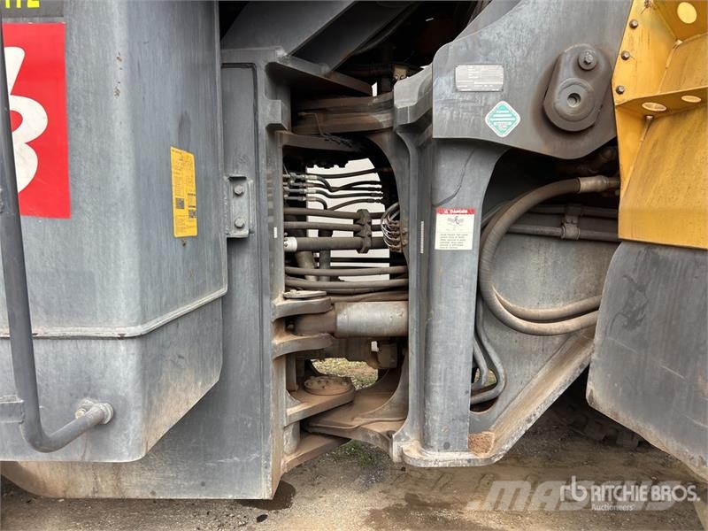 Komatsu WA600-6 輪胎式裝載機