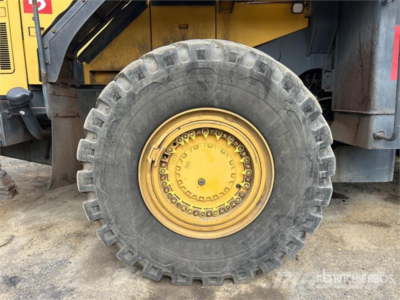Komatsu WA600-6 輪胎式裝載機