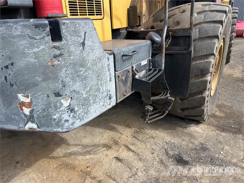 Komatsu WA600-6 輪胎式裝載機