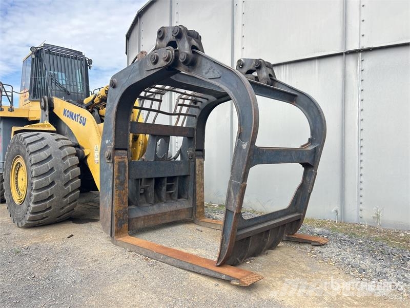 Komatsu WA600-6 輪胎式裝載機