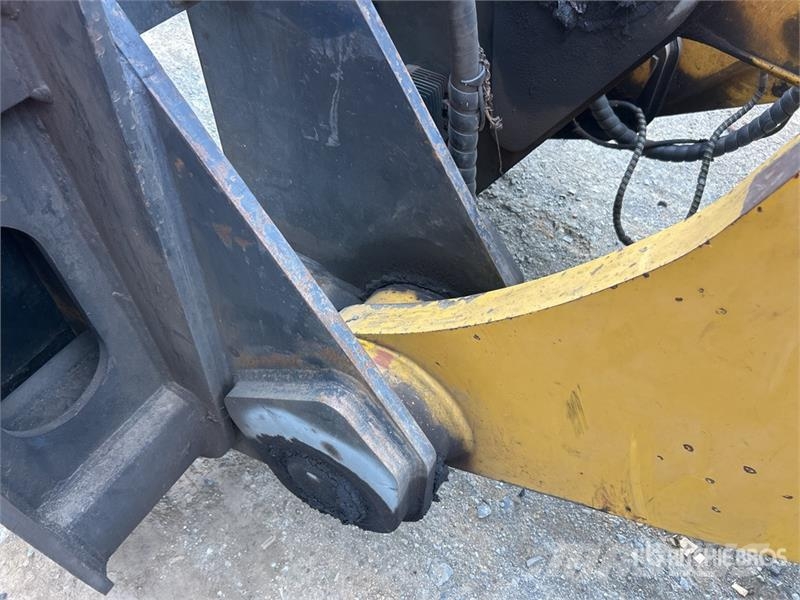 Komatsu WA600-6 輪胎式裝載機