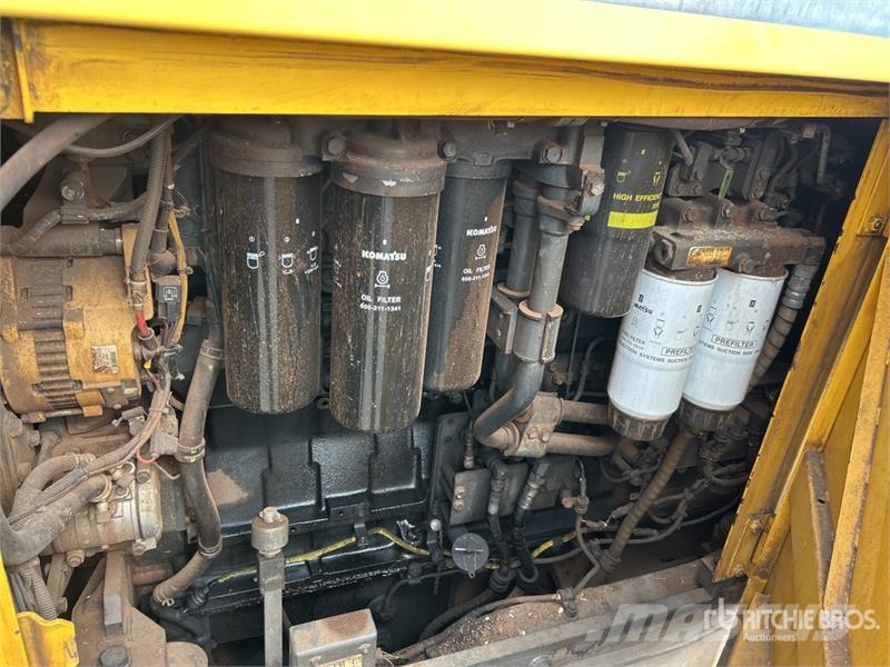 Komatsu WA600-6 輪胎式裝載機