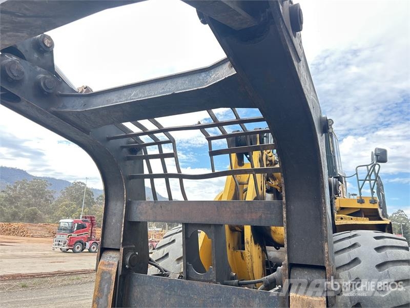 Komatsu WA600-6 輪胎式裝載機