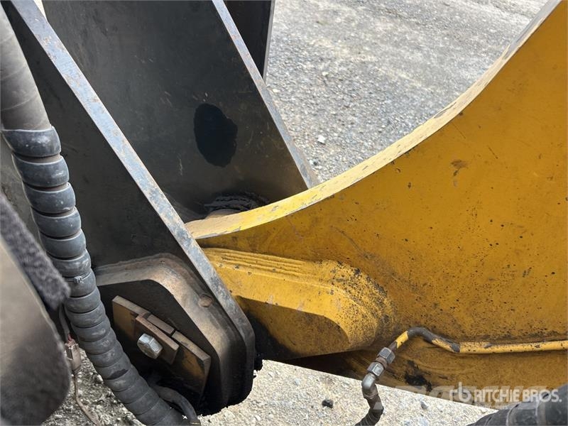 Komatsu WA600-6 輪胎式裝載機