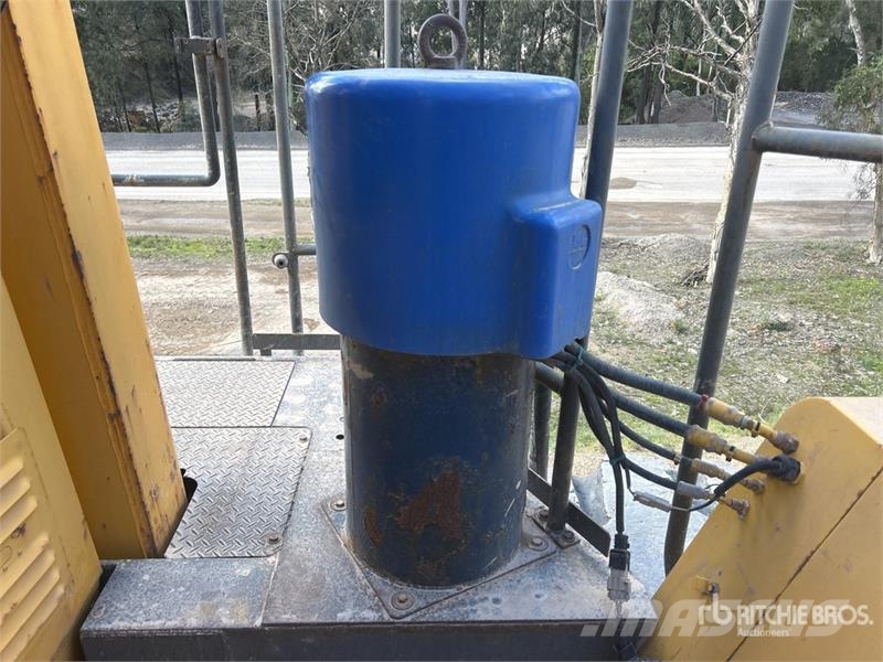 Komatsu WA700-3 Wheel Loader Wheel loaders