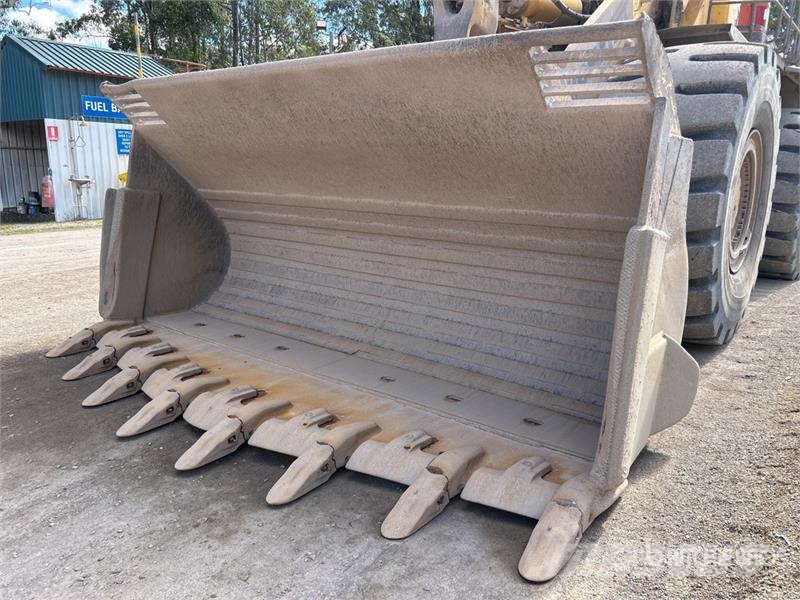 Komatsu WA700-3 Wheel Loader Wheel loaders
