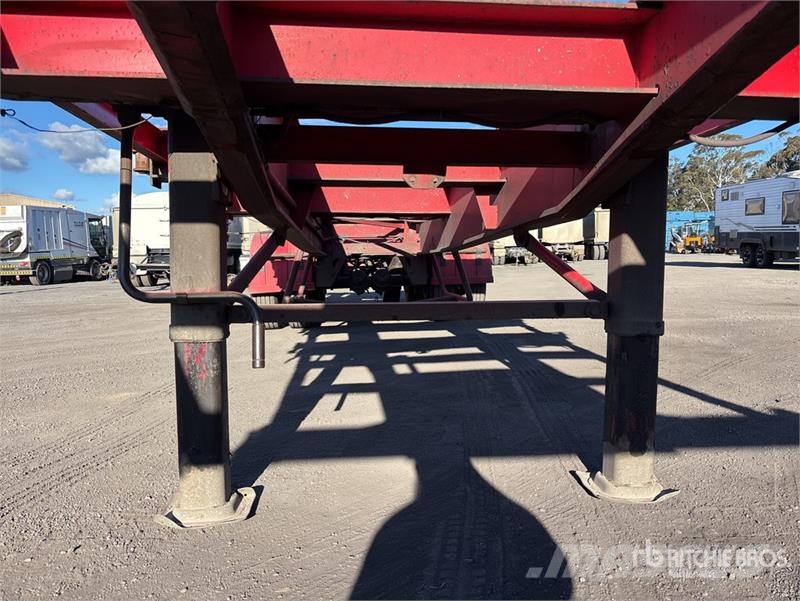  Krueger 12.1 m Tri/A Container Trailer 货柜车