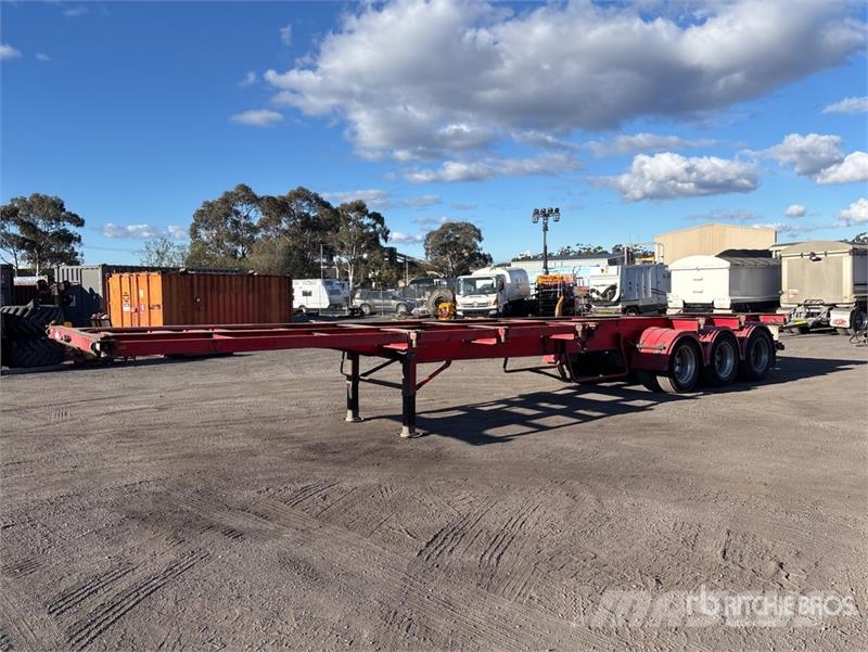  Krueger 12.1 m Tri/A Container Trailer 货柜车