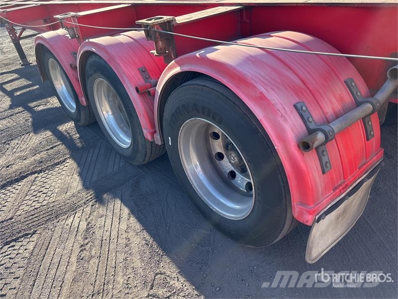  Krueger 12.1 m Tri/A Container Trailer 货柜车