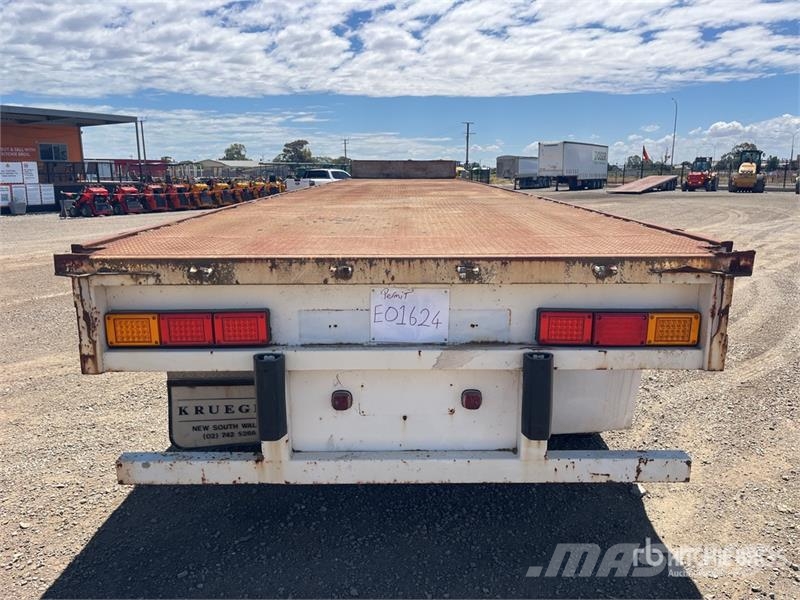  Krueger 12.2 m Tri/A Flatbed Trailer مقطوروات مسطحة/مفصلية الجوانب