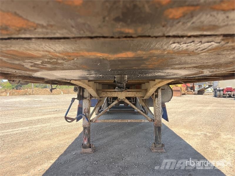  Krueger 12.2 m Tri/A Flatbed Trailer مقطوروات مسطحة/مفصلية الجوانب