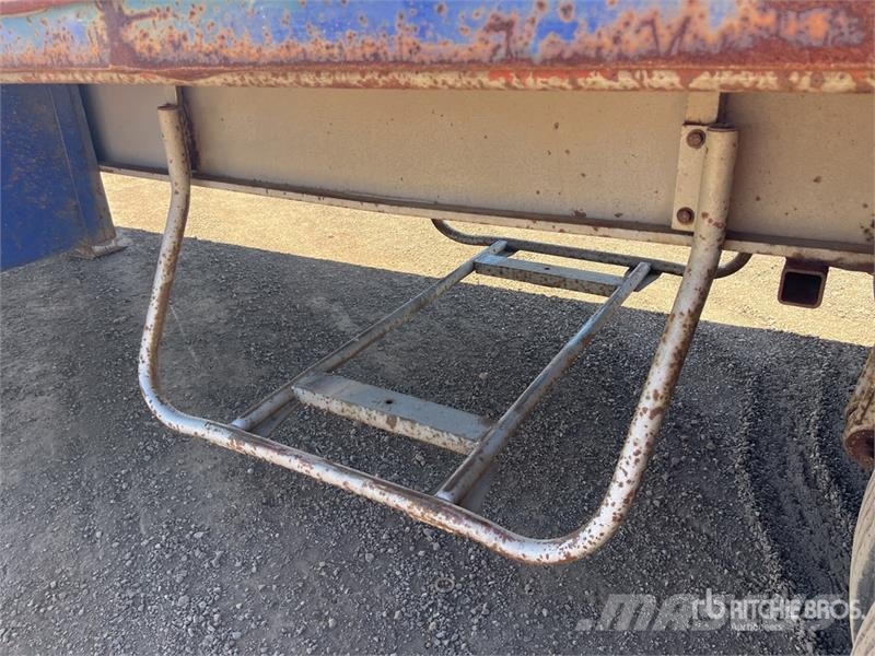  Krueger 12.2 m Tri/A Flatbed Trailer مقطوروات مسطحة/مفصلية الجوانب