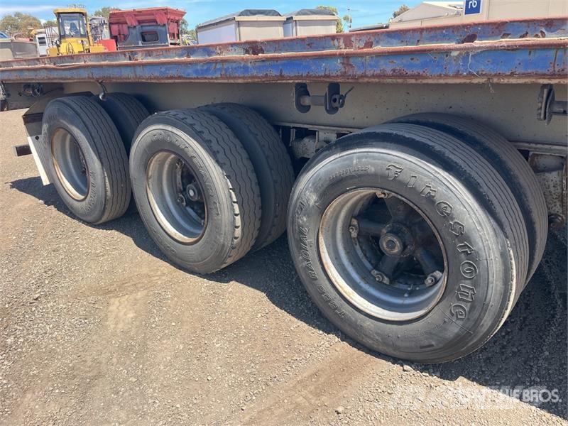  Krueger 12.2 m Tri/A Flatbed Trailer مقطوروات مسطحة/مفصلية الجوانب
