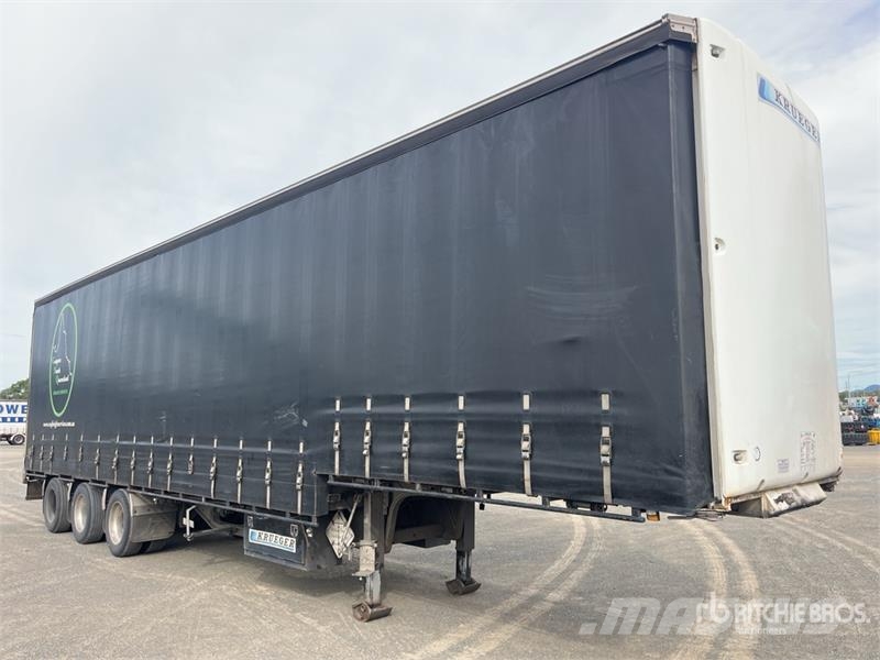 Krueger 13.3 m Tri/A Curtain Side Trailer Ponyvás pótkocsik