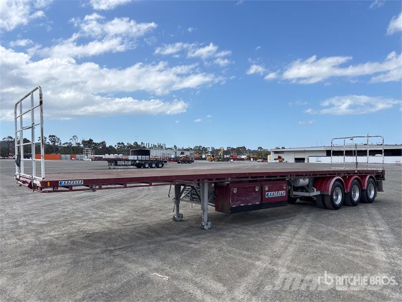  Krueger 13.6 m Tri/A Flatbed Trailer Lavaperävaunut