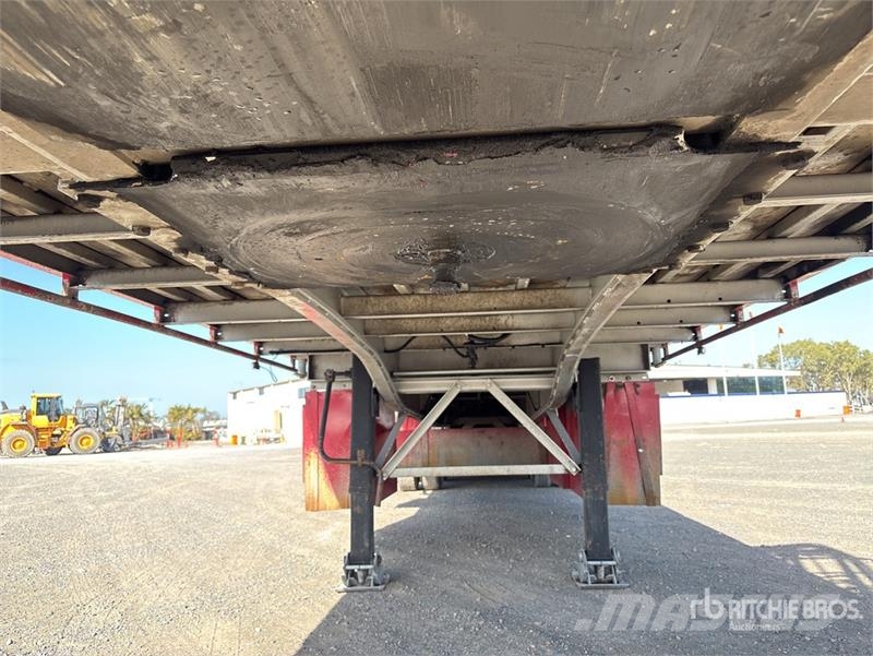 Krueger 13.6 m Tri/A Flatbed Trailer Lavaperävaunut