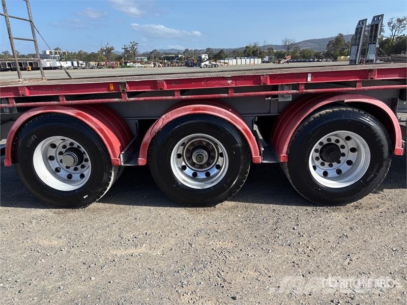  Krueger 13.6 m Tri/A Flatbed Trailer Lavaperävaunut