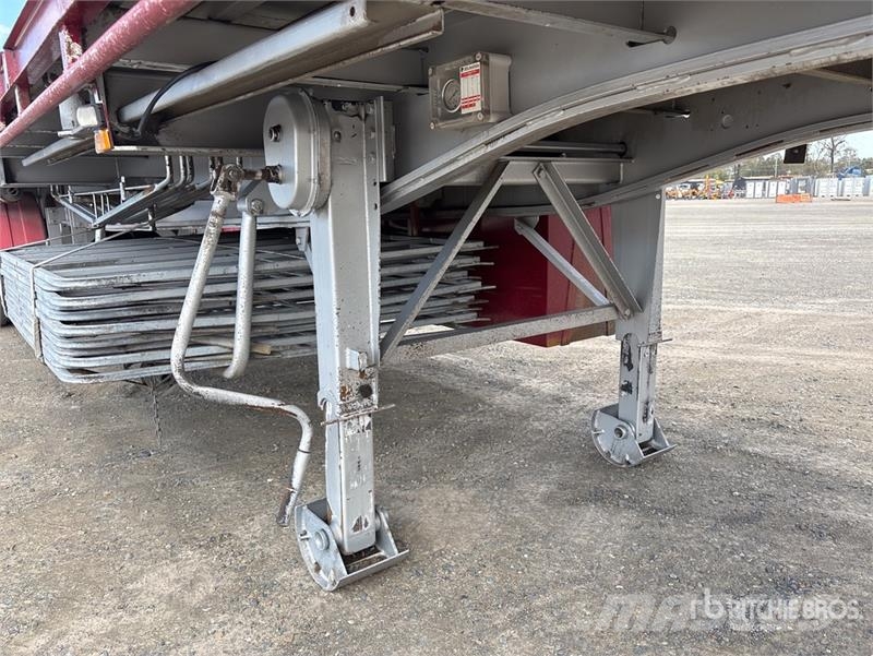  Krueger 13.6 m Tri/A Flatbed Trailer Lavaperävaunut