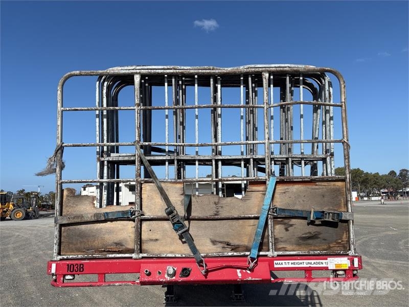  Krueger 13.6 m Tri/A Flatbed Trailer Lavaperävaunut