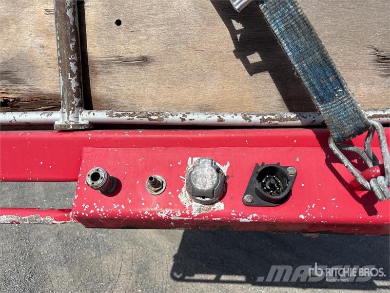  Krueger 13.6 m Tri/A Flatbed Trailer Lavaperävaunut