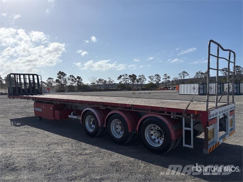  Krueger 13.6 m Tri/A Flatbed Trailer Lavaperävaunut