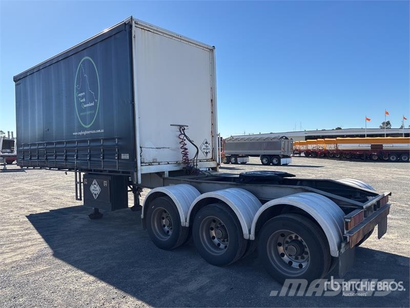 Krueger 6.4 m Tri/A B-Double Lead Curtain Side Tra Ponyvás pótkocsik