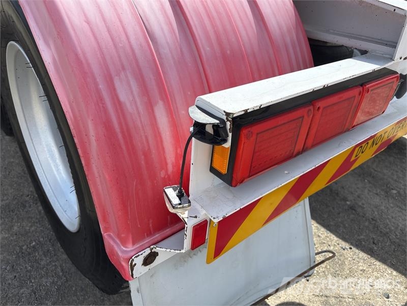  Krueger 7.2 m Tri/A B-Double Lead Flatbed Trailer Lavaperävaunut