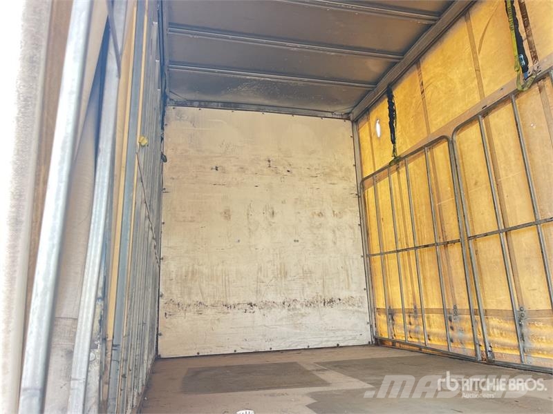  Krueger 7.2 m Tri/A B-Double Lead Curtain Side Tra Plachtové přívěsy