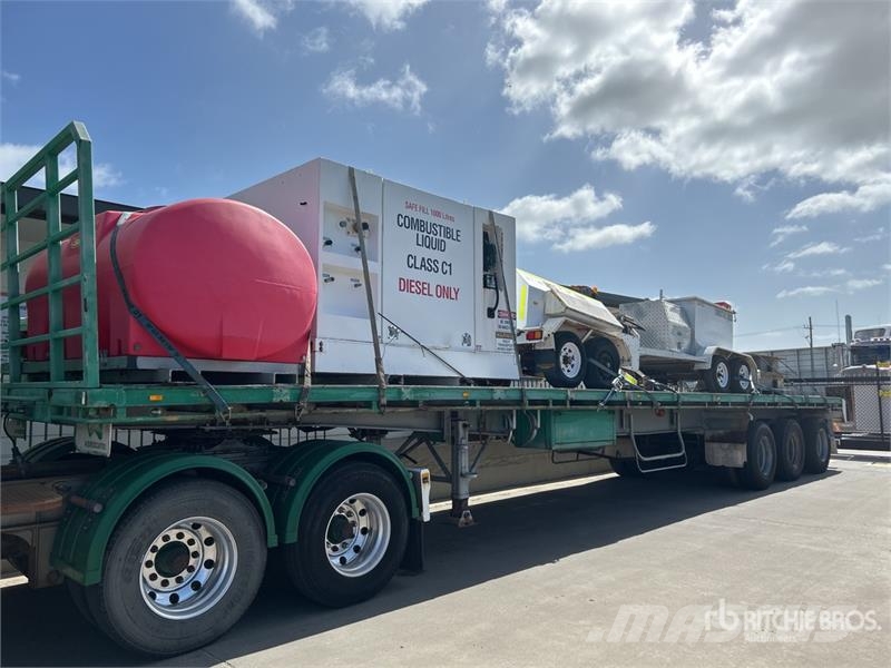 Krueger Flatbed Trailer 自卸半挂车