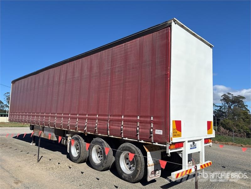  Krueger Tri/A Curtain Side Trailer مقطورات بغطاء جانبي
