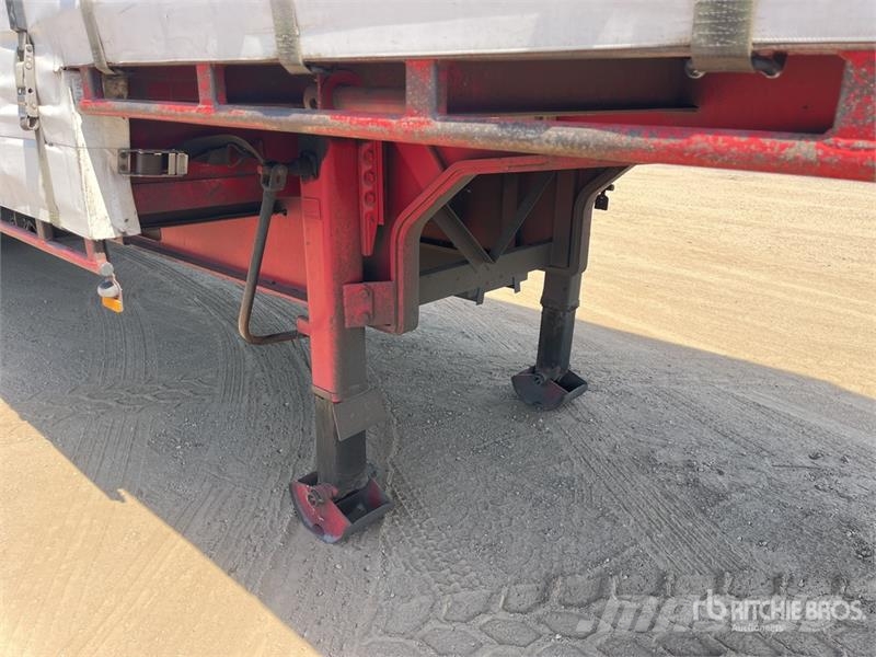 Kruger 13.3 m Tri/A Step Deck Curtain Side Trailer Tenthaagised