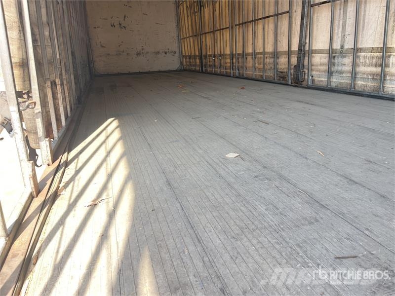Kruger 13.3 m Tri/A Step Deck Curtain Side Trailer Tenthaagised