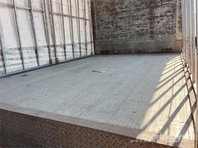 Kruger 13.3 m Tri/A Step Deck Curtain Side Trailer Tenthaagised
