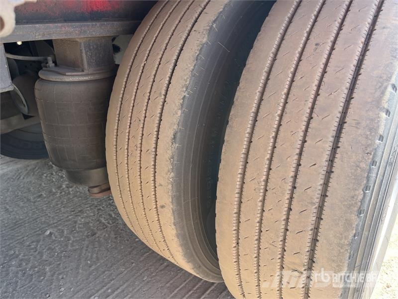 Kruger 13.3 m Tri/A Step Deck Curtain Side Trailer Tenthaagised