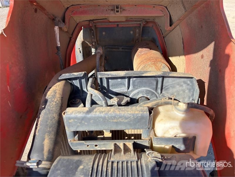 Kubota M7040SUD 拖拉机/农用车