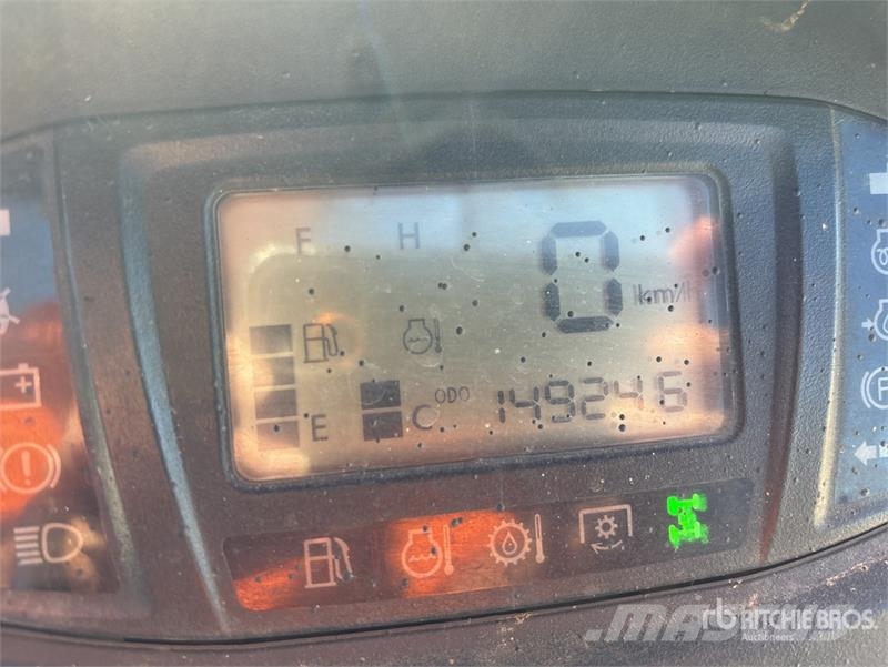 Kubota RTV-X900 Pomoćni strojevi