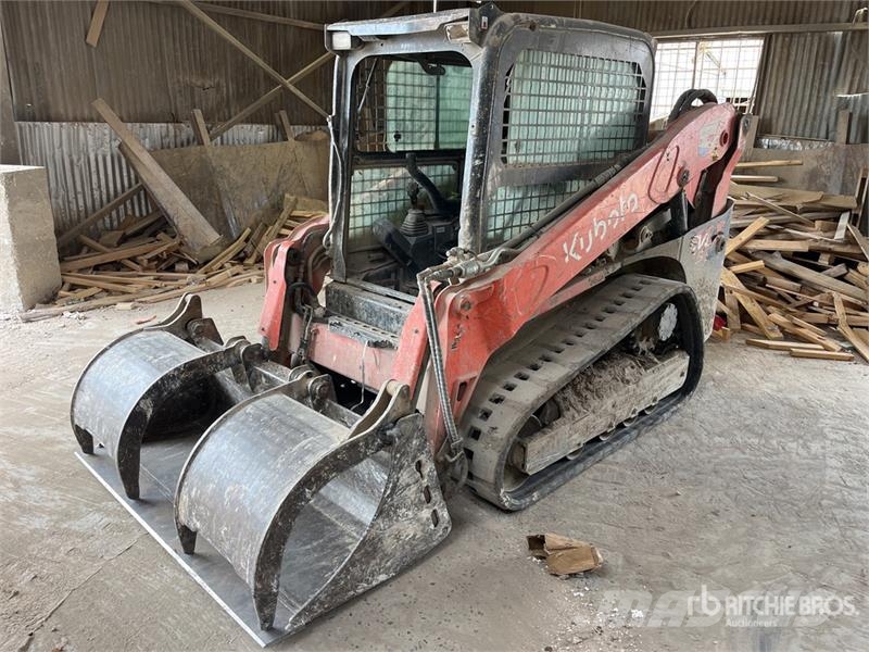 Kubota SVL65-2 Compact Track Loader Lietoti riteņu kompaktiekrāvēji