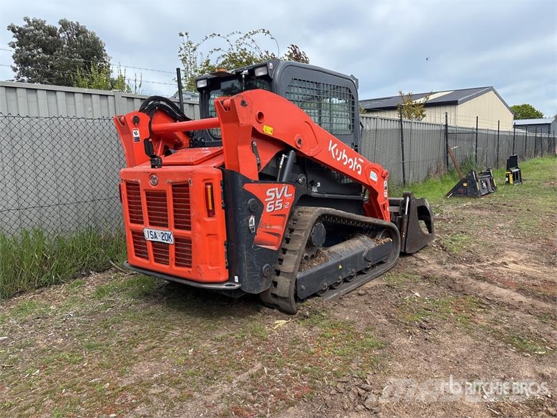 Kubota SVL65-2 Compact Track Loader Skid steer loaders