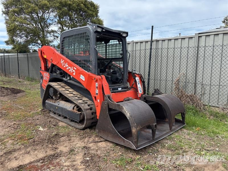 Kubota SVL65-2 Compact Track Loader Skid steer loaders