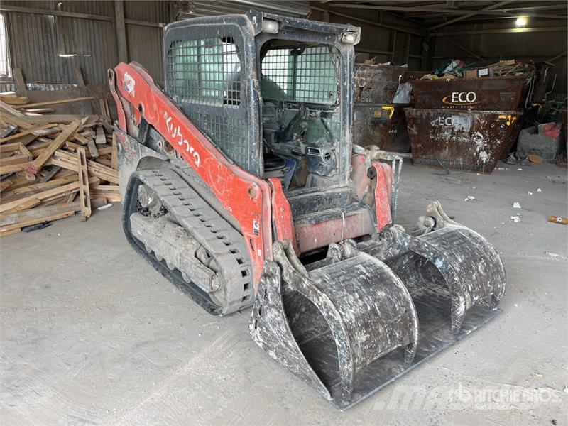 Kubota SVL65-2 Compact Track Loader Lietoti riteņu kompaktiekrāvēji