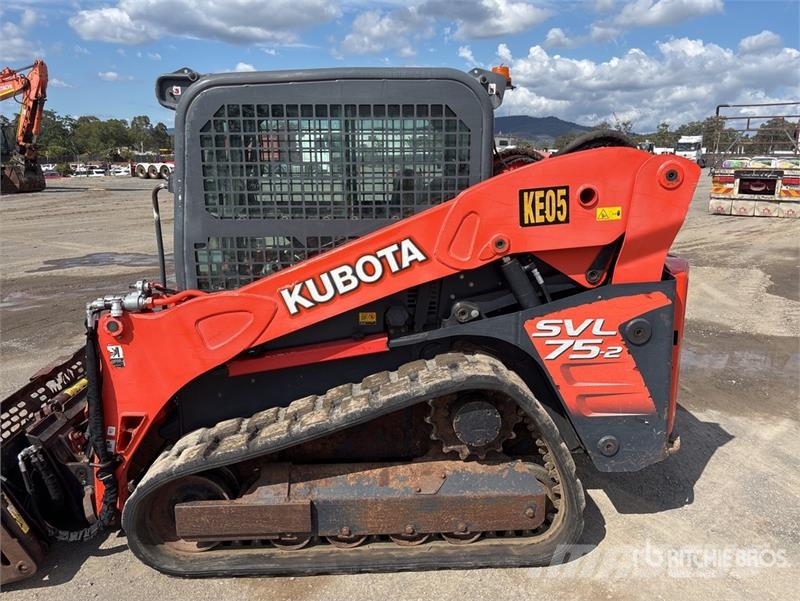 Kubota SVL75-2CHW Compact Track Loader Skid steer loderler